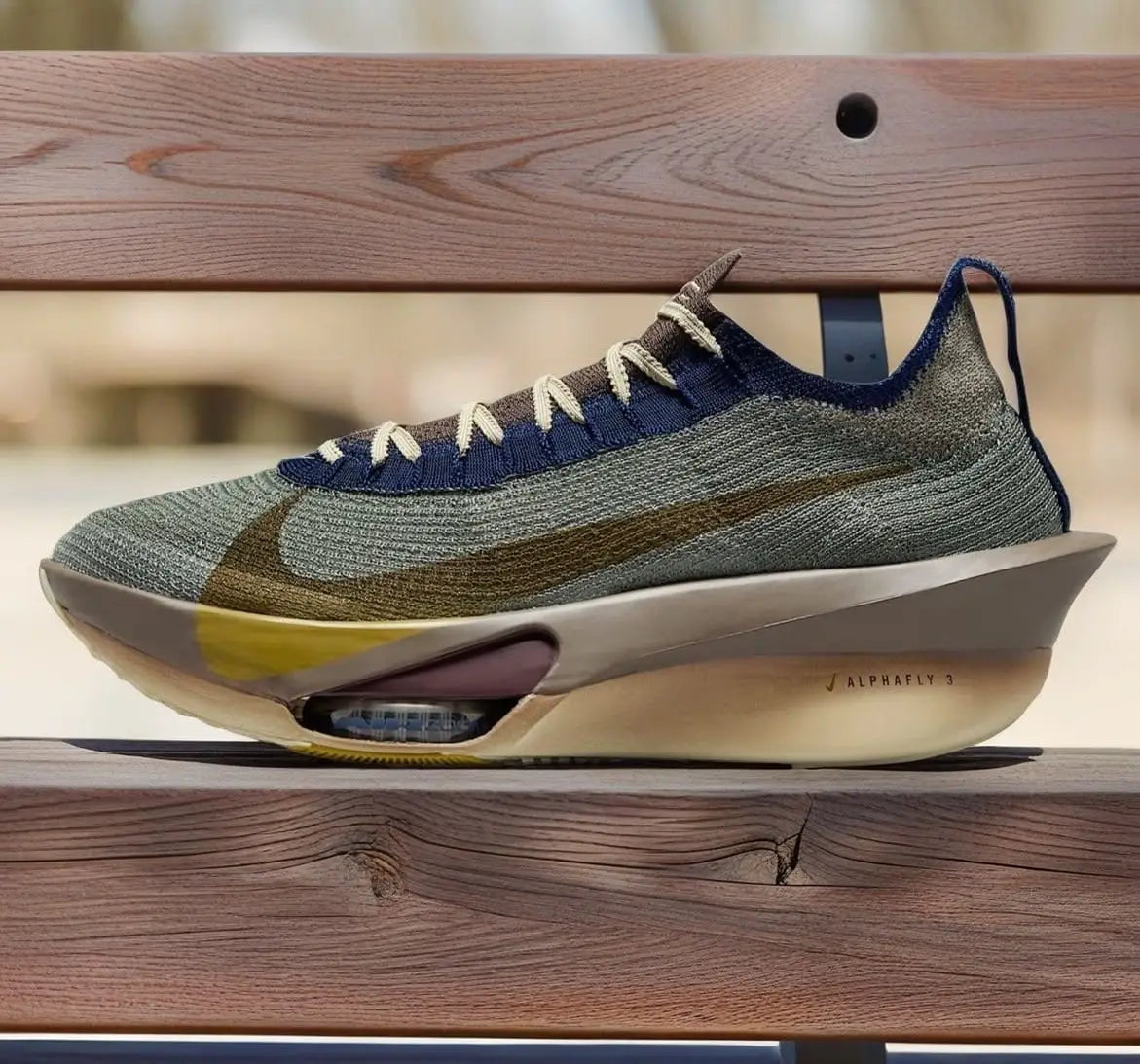Nike_Alphafly 3 Premium Army Desert Moss
