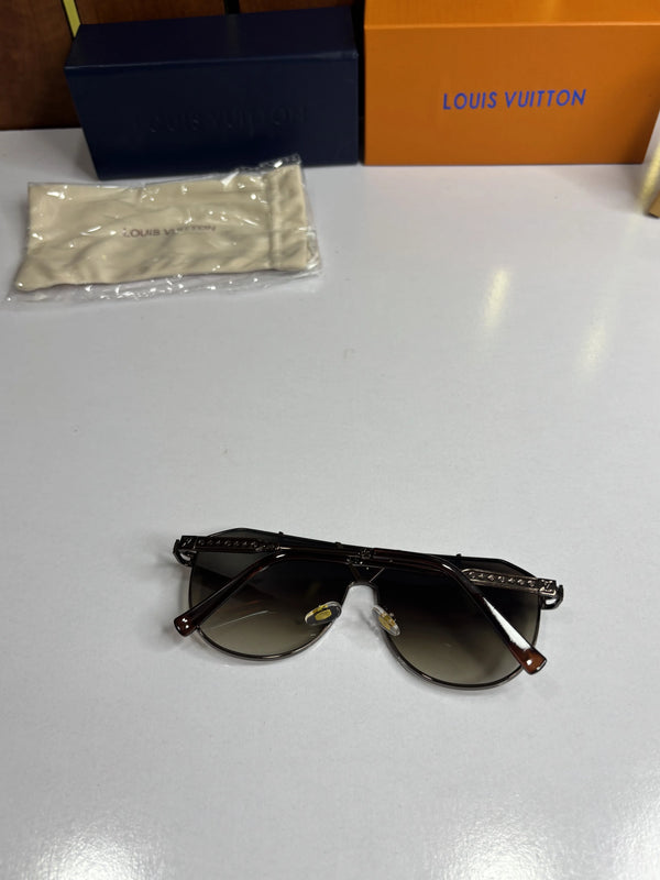 Louis Vuition 22295 Brown Black