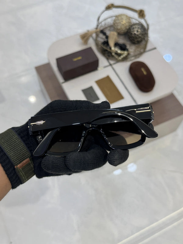 Tomford_184_Peach_Shaded