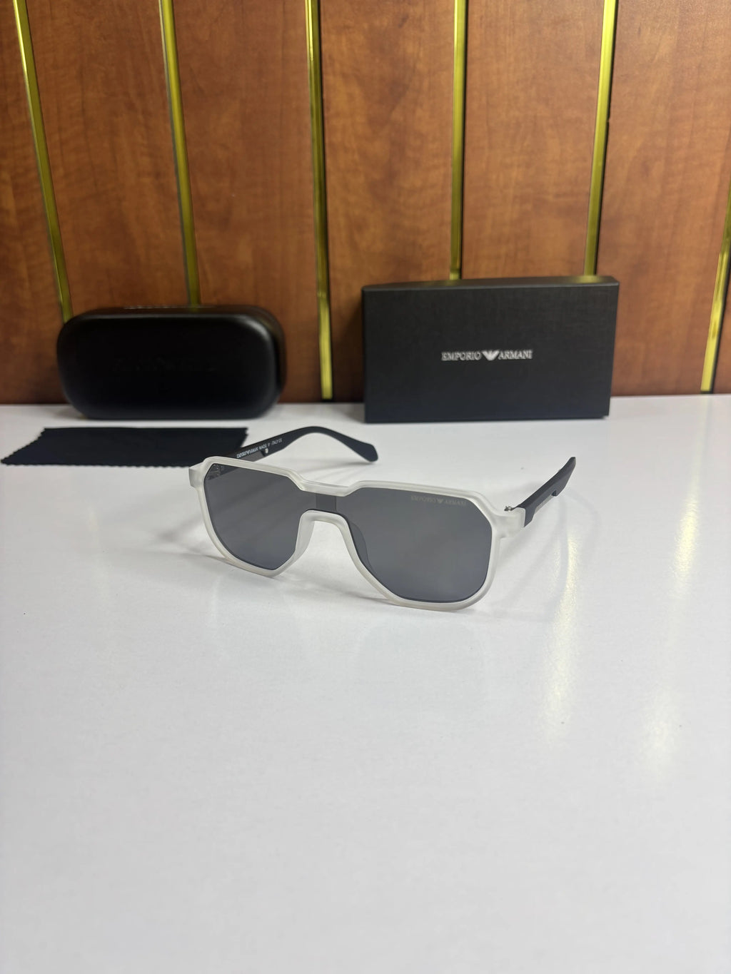 Emporio Armani 219 White Black