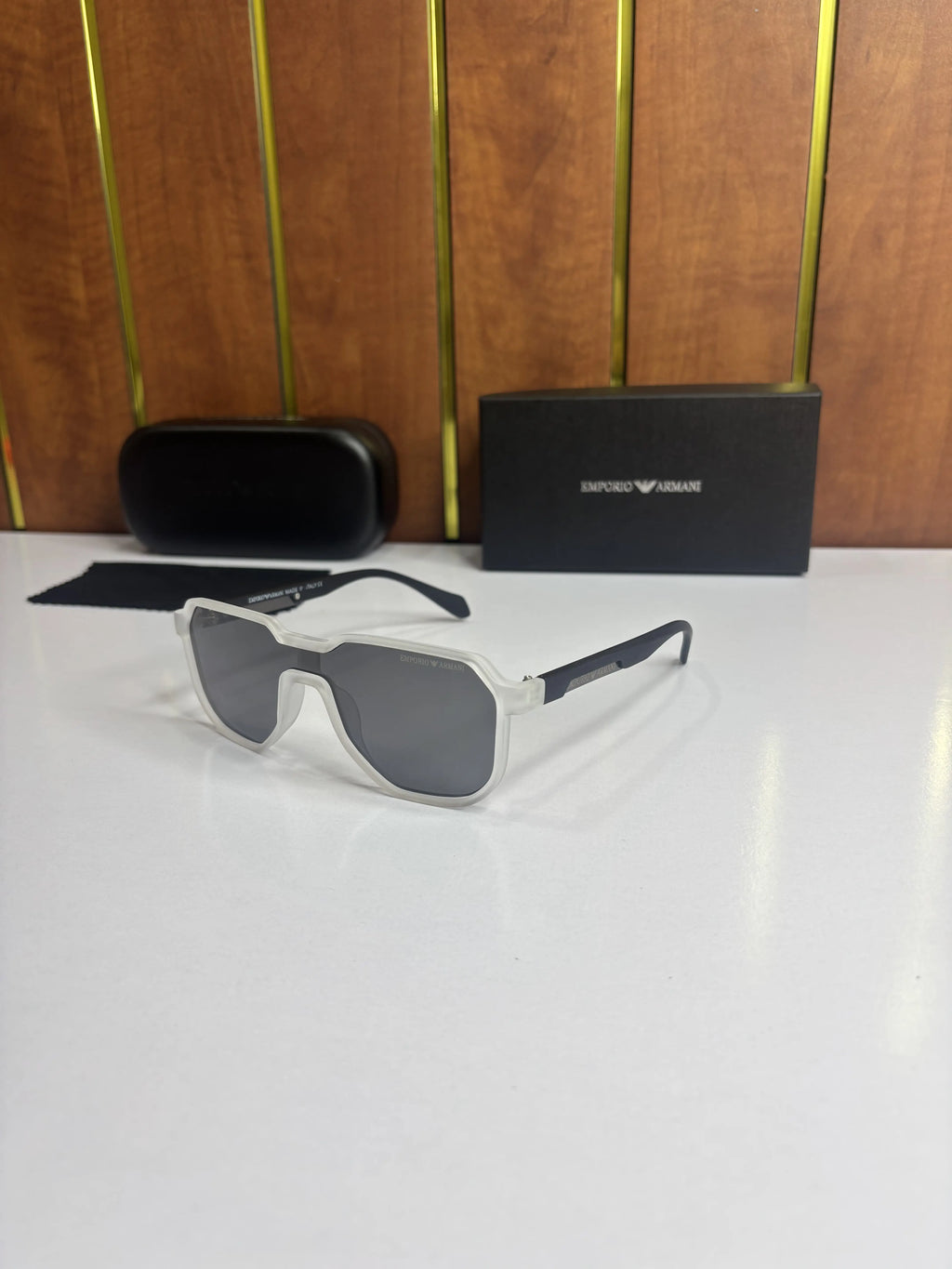 Emporio Armani 219 White Black