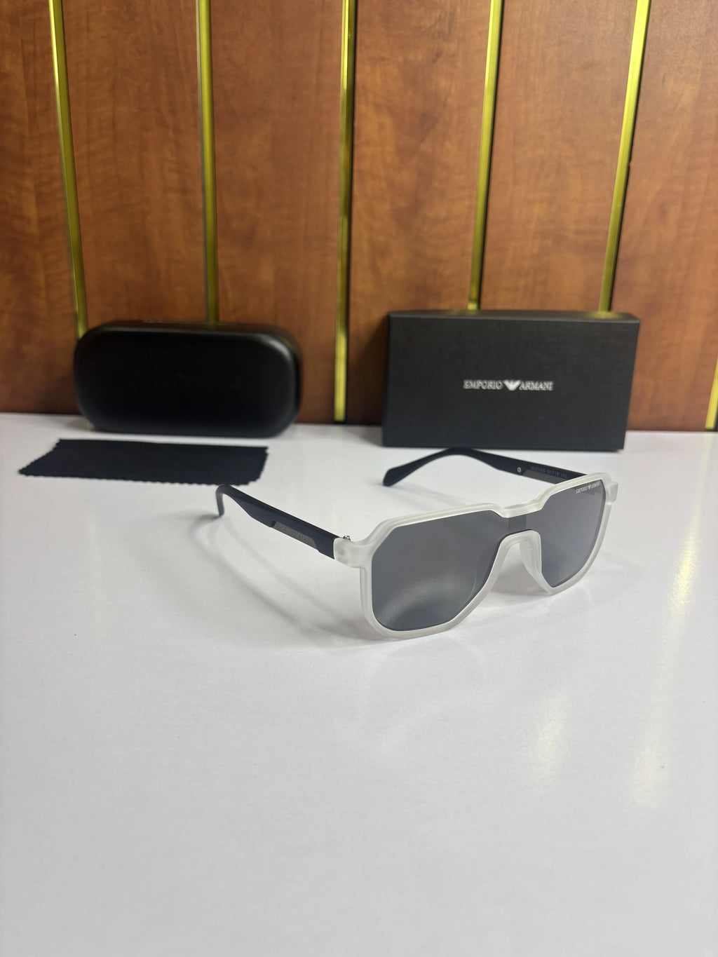 Emporio Armani 219 White Black