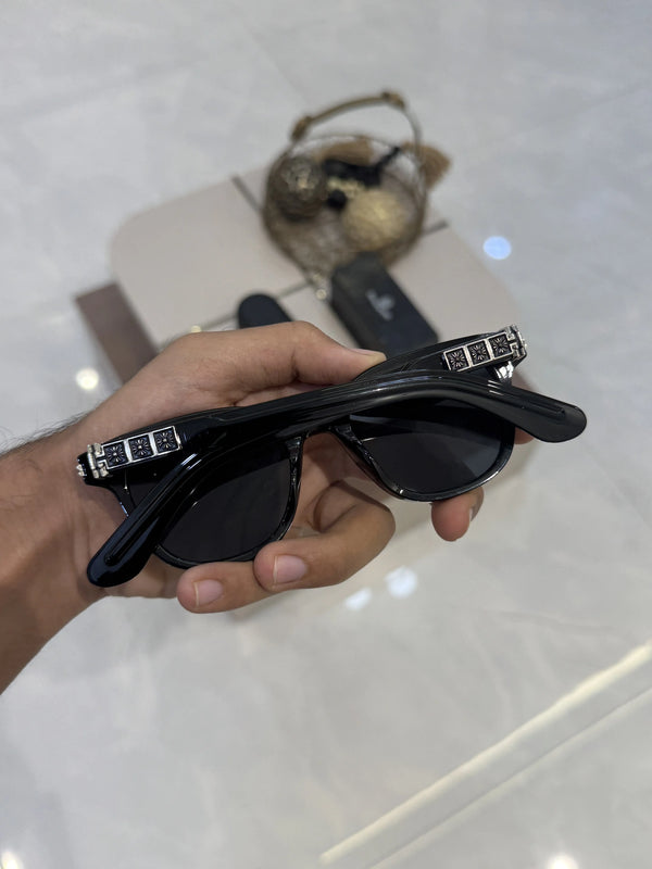 Chrome_Heartt_8535_Full_Black