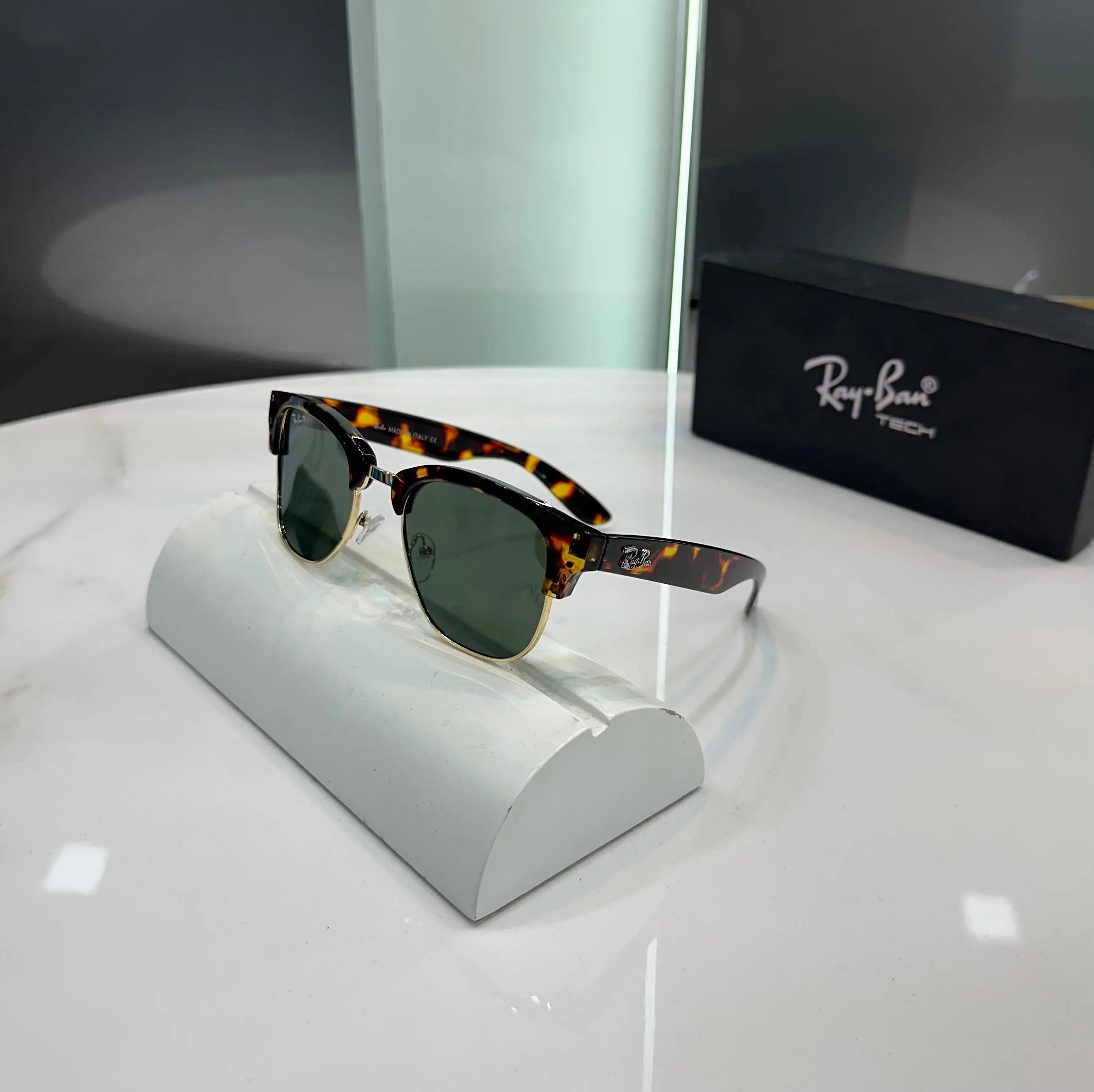 RayBan Tiger Green Premium Shades 504 Main image