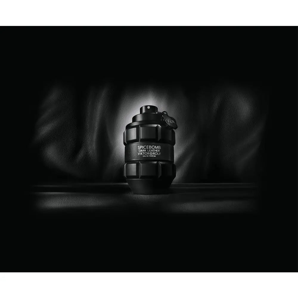 400 Viktor & Rolf Spicebomb Dark Leather Eau De Parfum 90ml - For Men