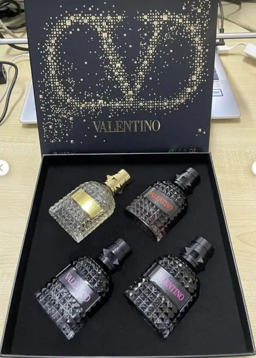 2019 Valentino Born In Roma Miniature Collection Gift Set 4x30ml (Intense, Coral Fantasy, Classic, The Gold) - For Men
