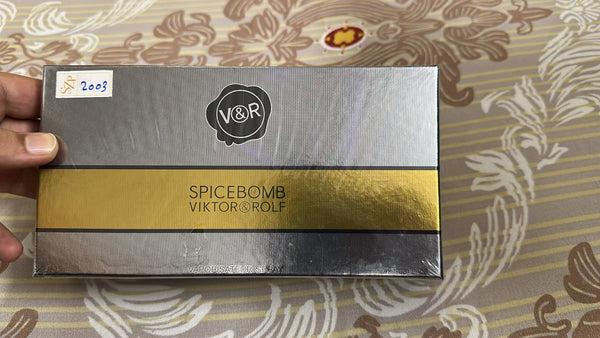 2003 Viktor & Rolf Spicebomb Miniature Fragrance Gift Set 4 x 35ml - For Him