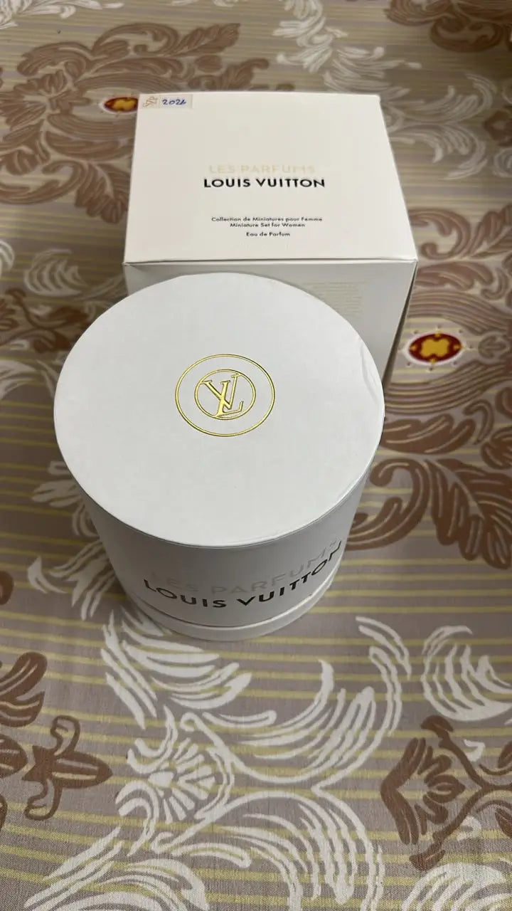 2026 Louis Vuitton Les Parfums Miniature Discovery Gift Set (7 x 10ml) - For Women