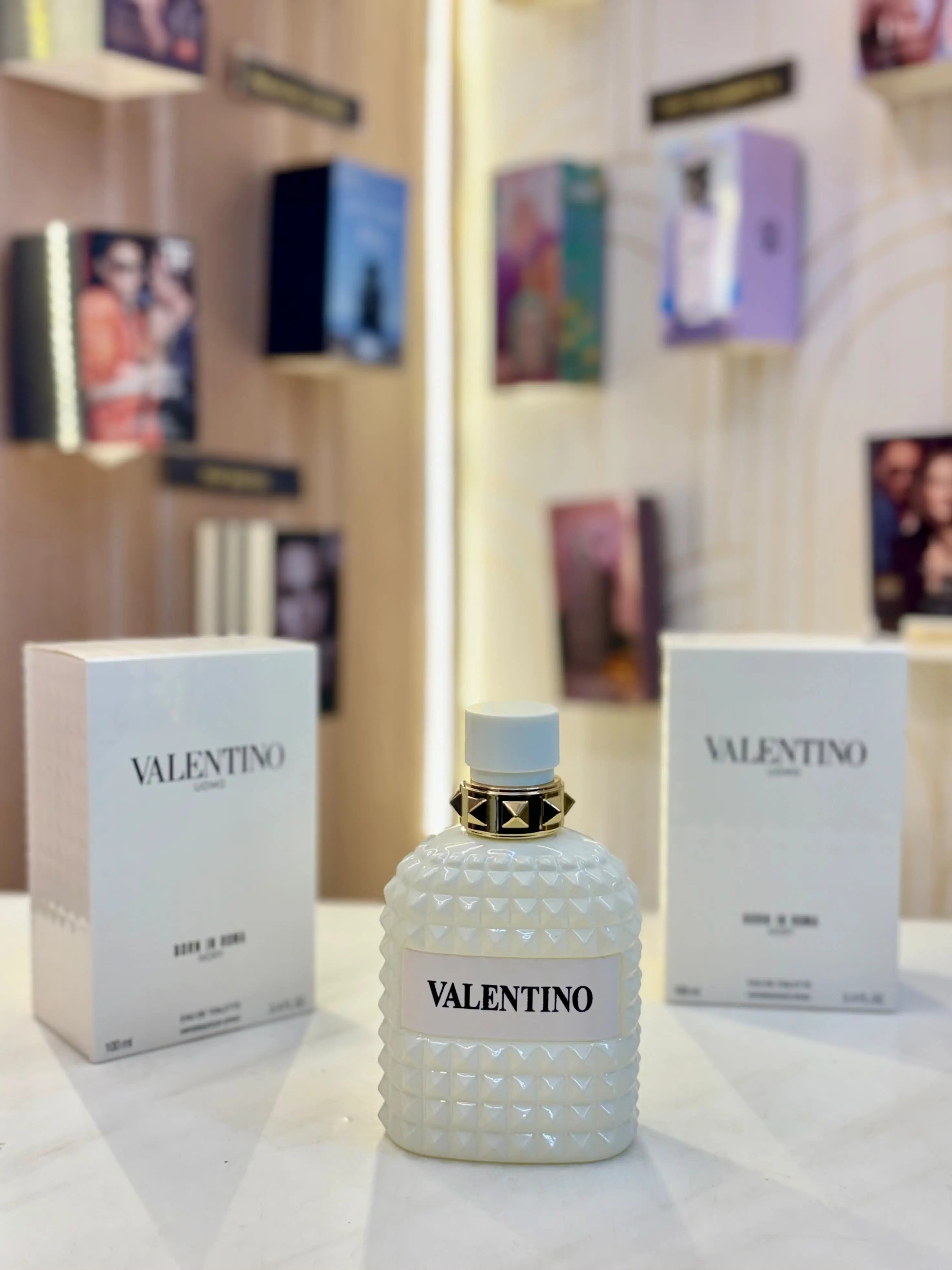 416 Valentino Uomo Born In Roma Ivory Eau De Toilette 100ml - For Men