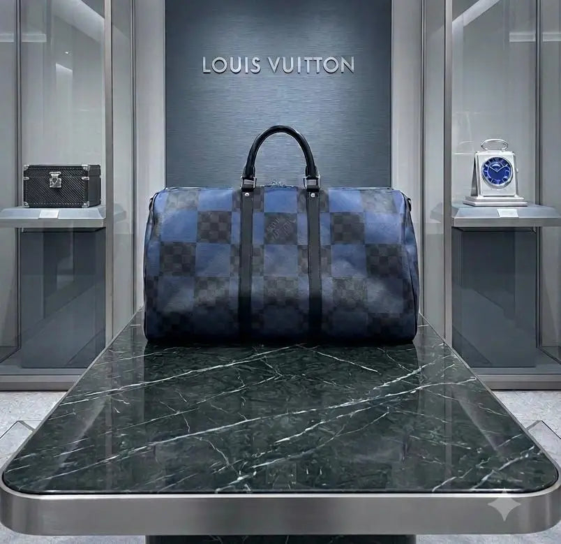 Louis Vuitto n Luxury Imported Duffel Bag 2558