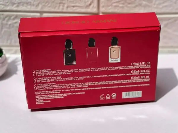 2022 Giorgio Armani Sì Miniature Gift Set 3 x 30ml - For Her