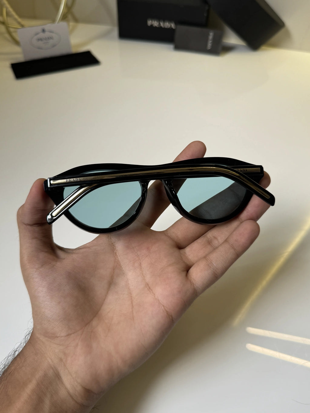 Prada_15S_Black_Blue