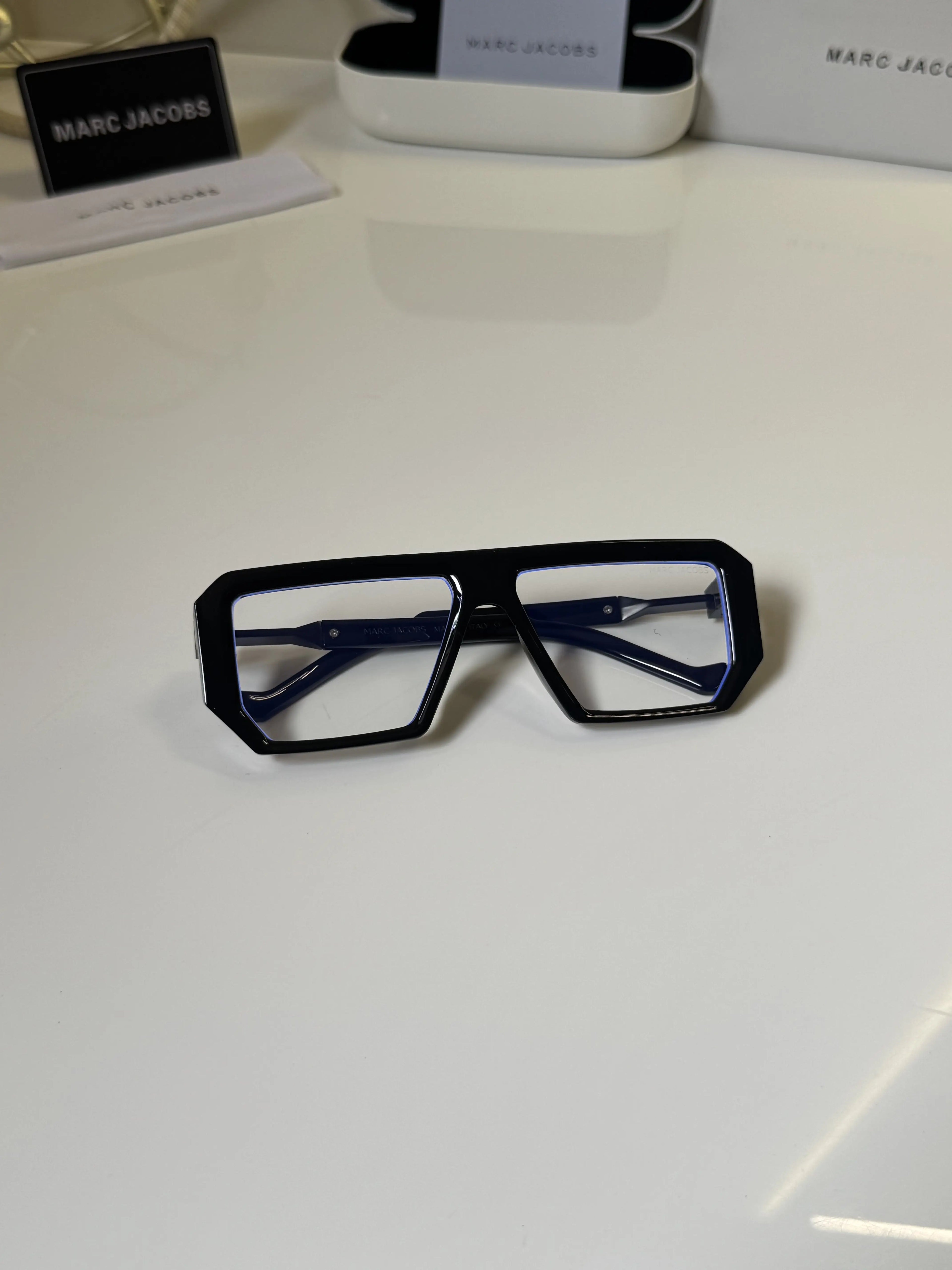 Marc_Jacobs_8725_Black_Frame