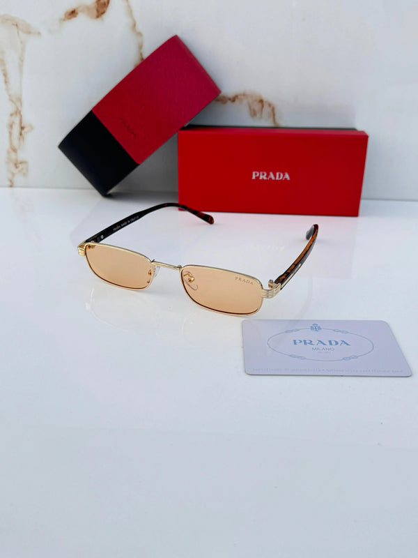 Prada_158_gold_tiger_candy