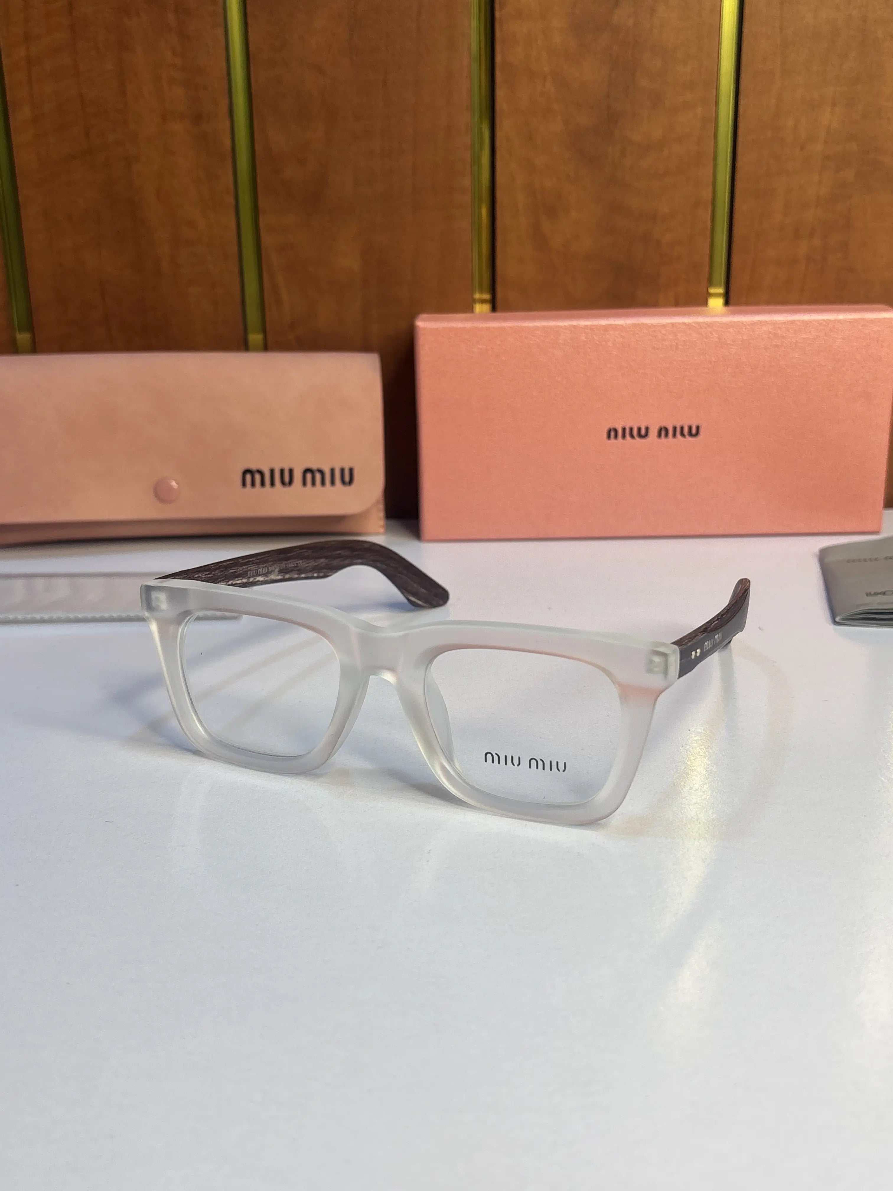 Miu miu frame 