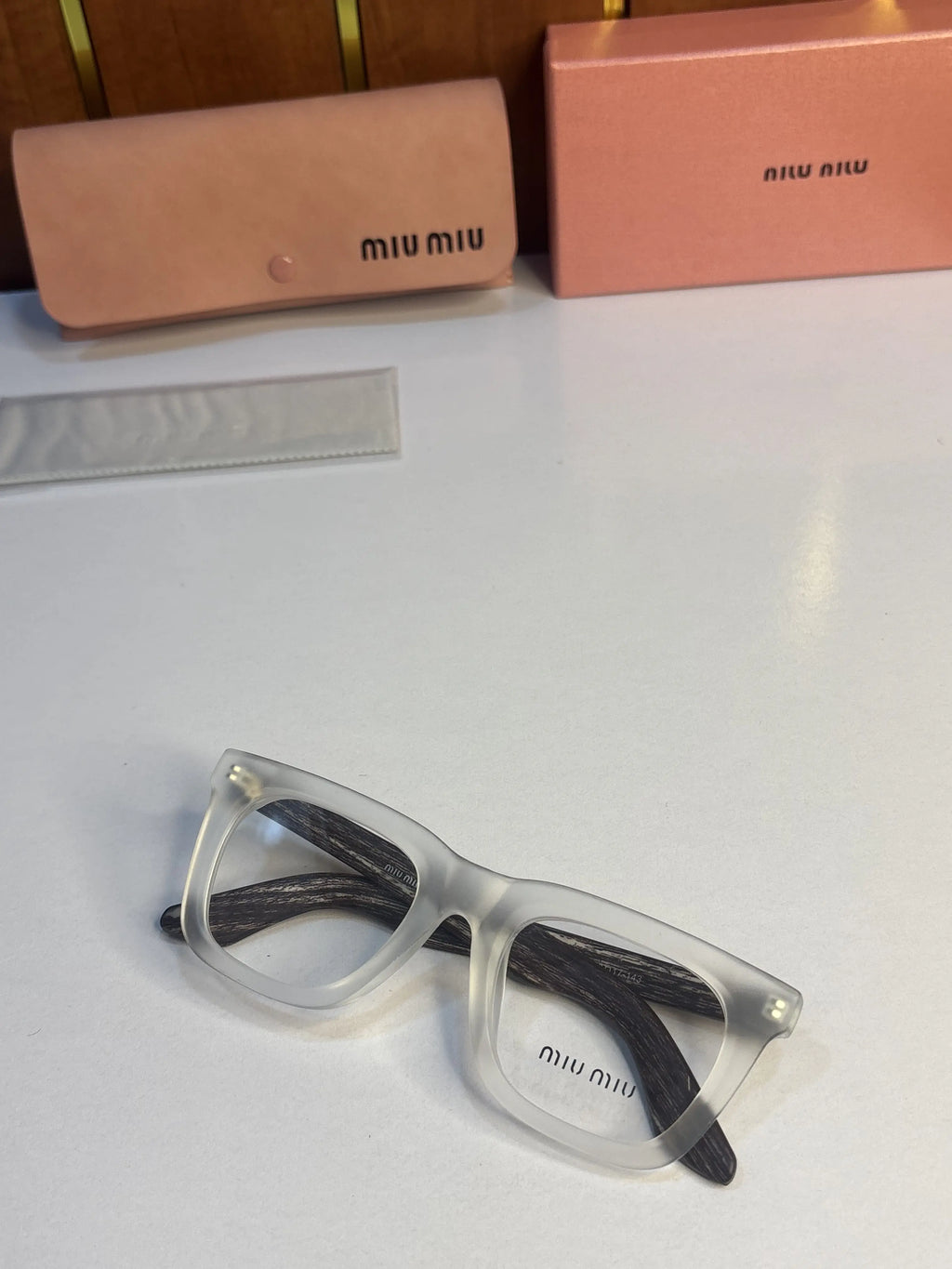 Miu miu frame 