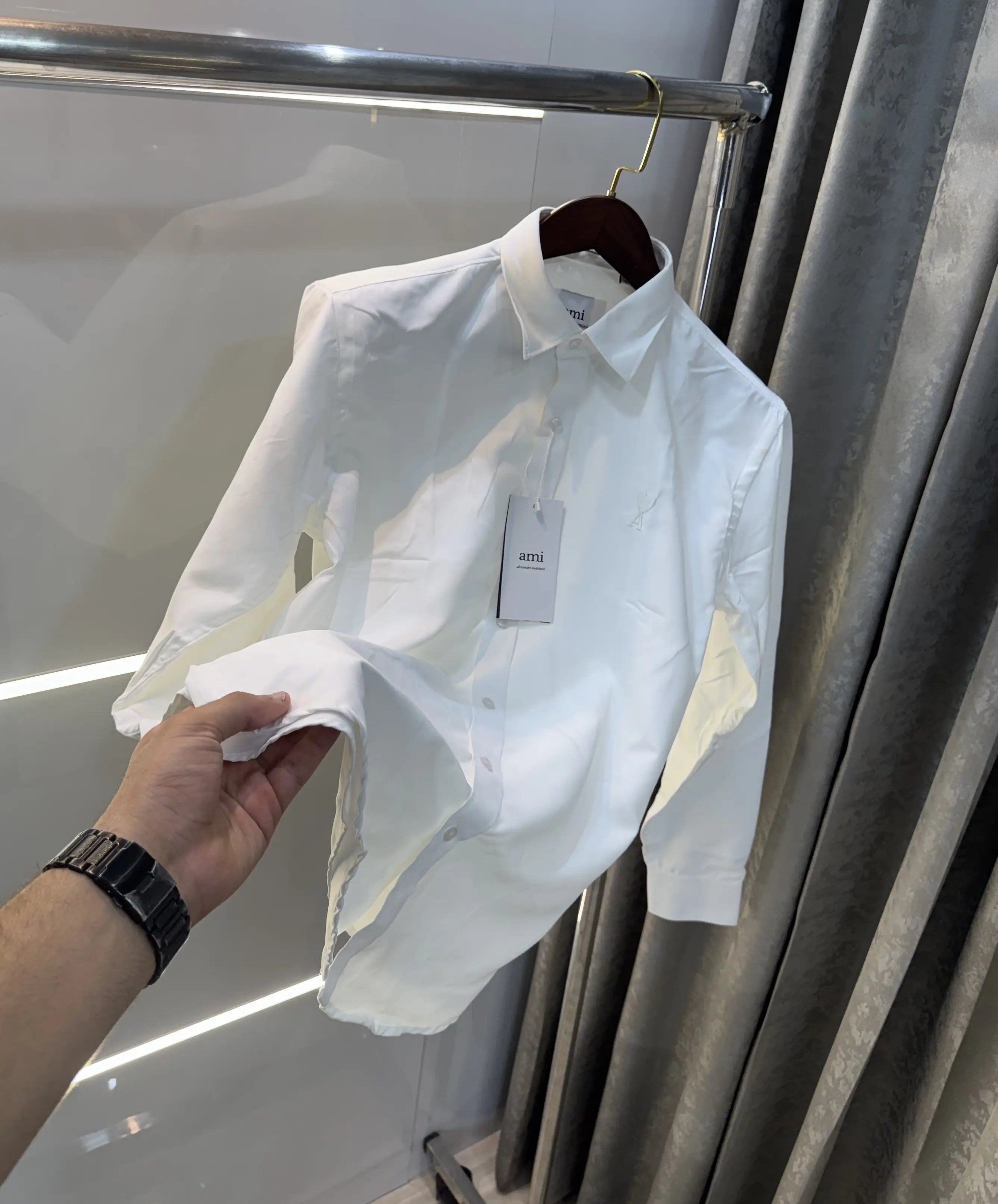 Ami Paris White Embroidry Logo Premium Shirt Secondary image
