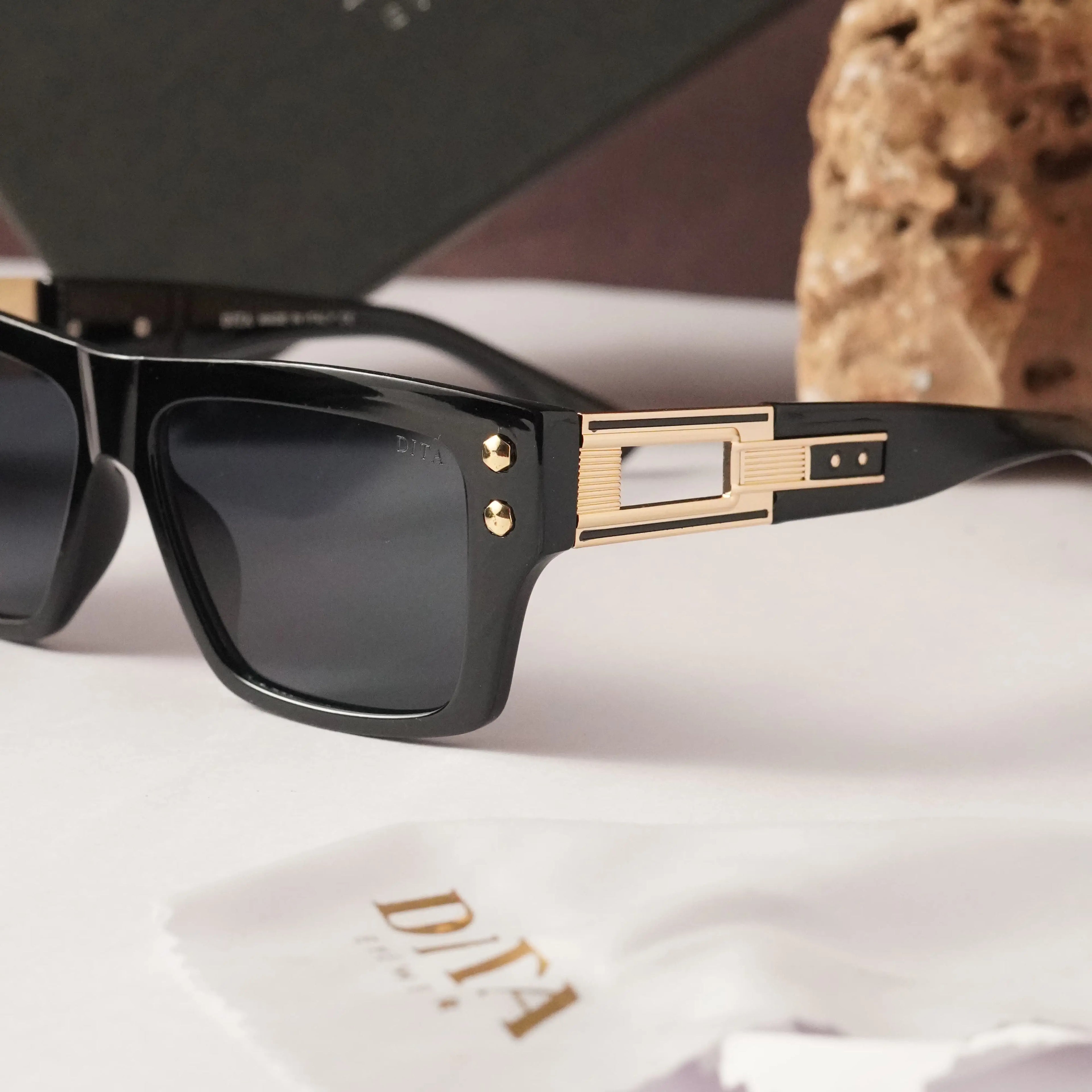 Dita 1001 gold black