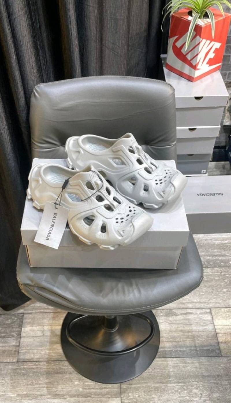 BALENCIAGA MULE GREY Main image