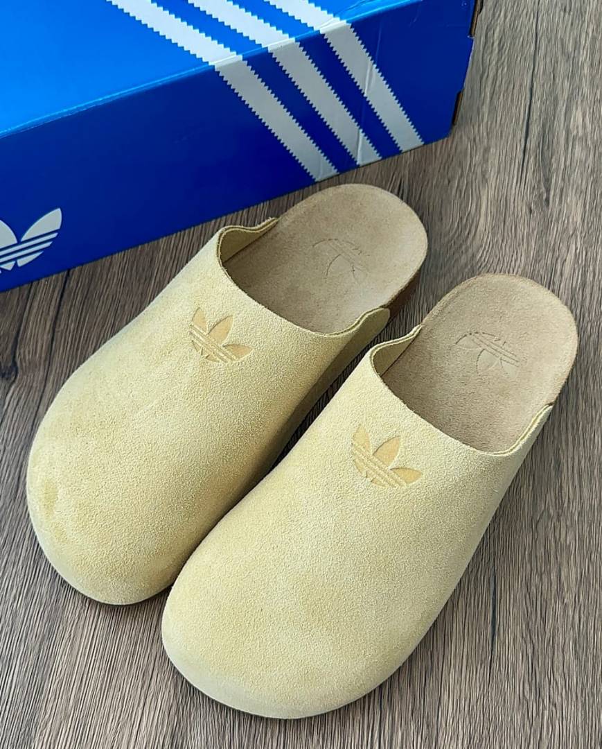 ADIMULE LIGHT CREAM SUEDE UA QUALITY Main image