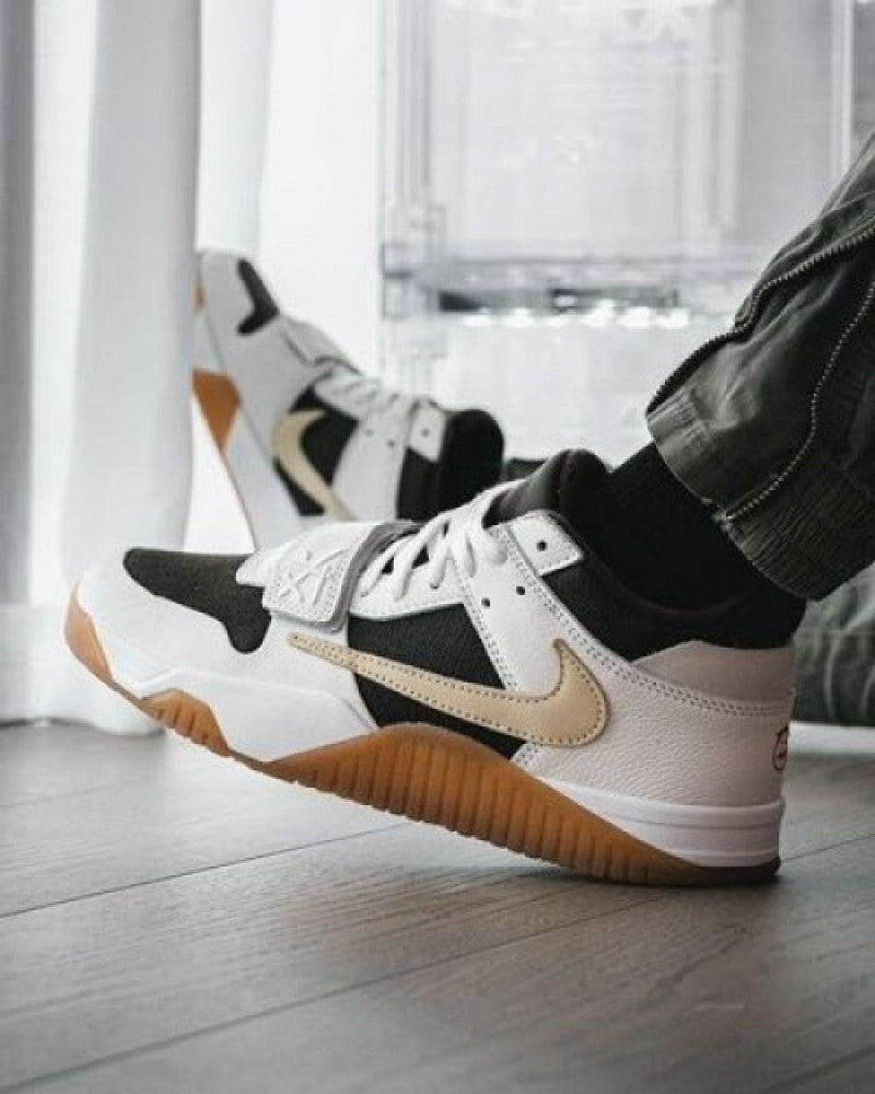 Nikee Air Jordan Travis Scott x Jor