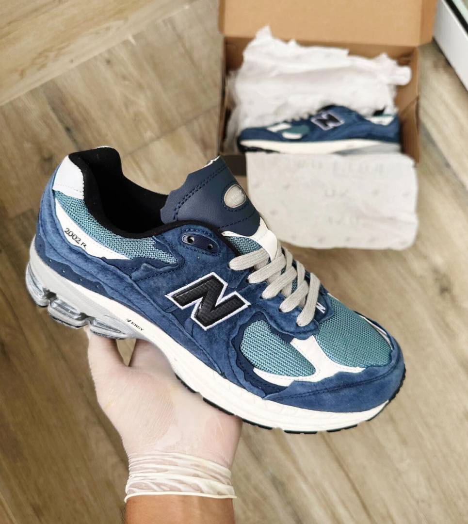 NB 2002R Protection Pack in Dark Navy suede overlays