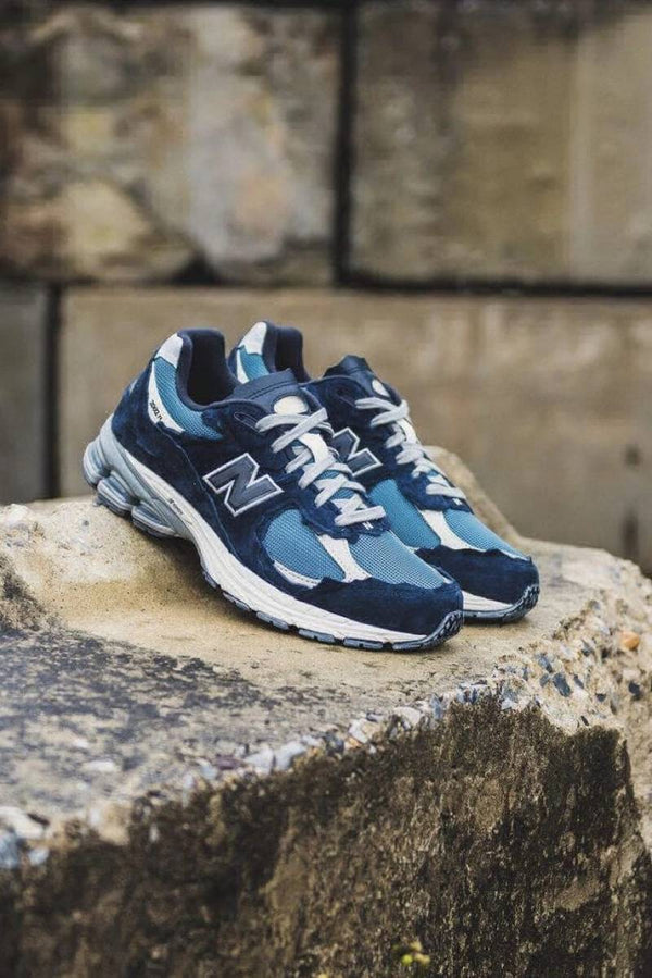 NB 2002R Protection Pack in Dark Navy suede overlays
