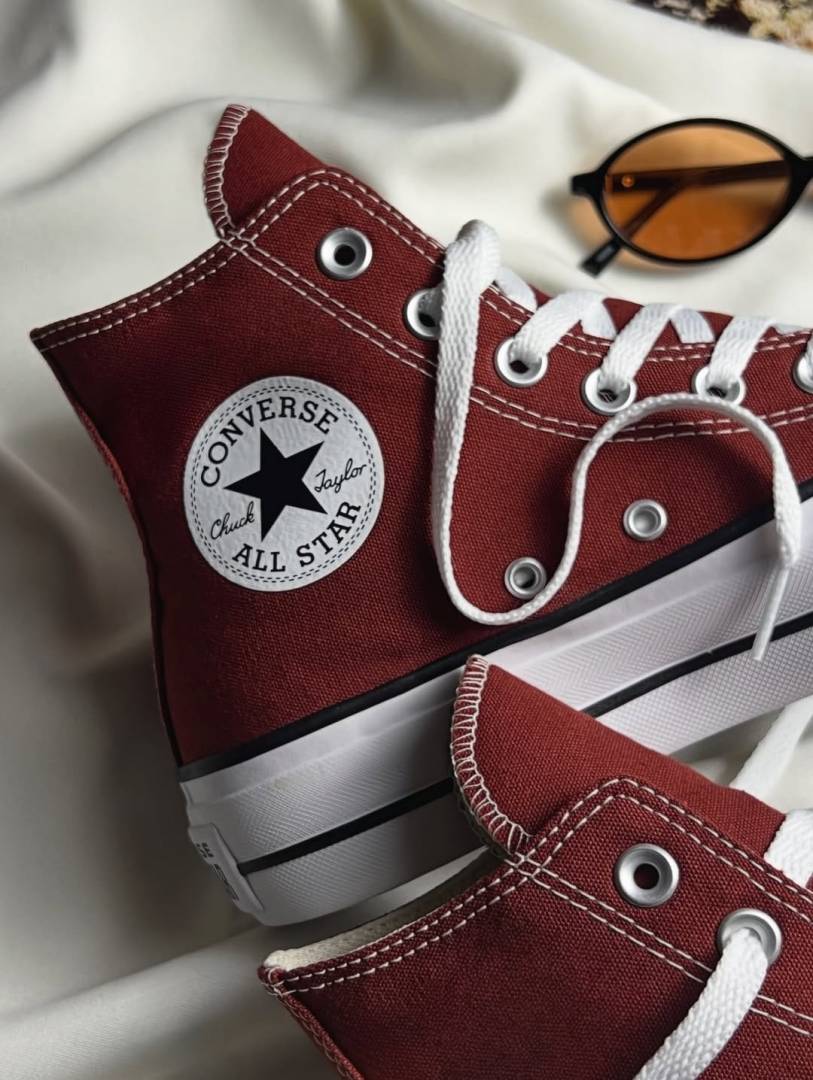 Convers e Chuck 70 high-top sneakers in burgundy fix