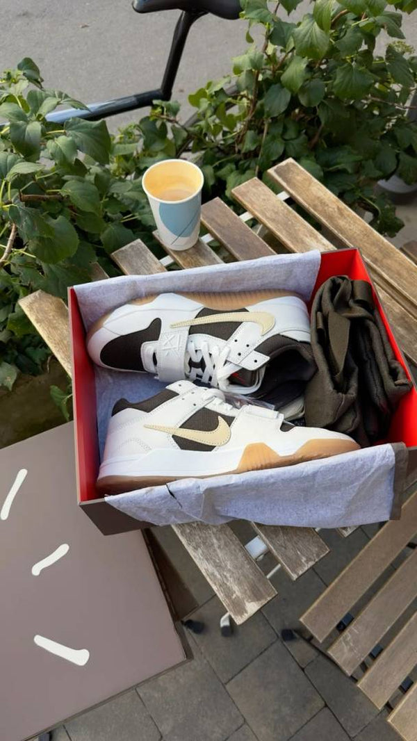 Travis Scott x Air Jordan Jumpman Jack - SAIL