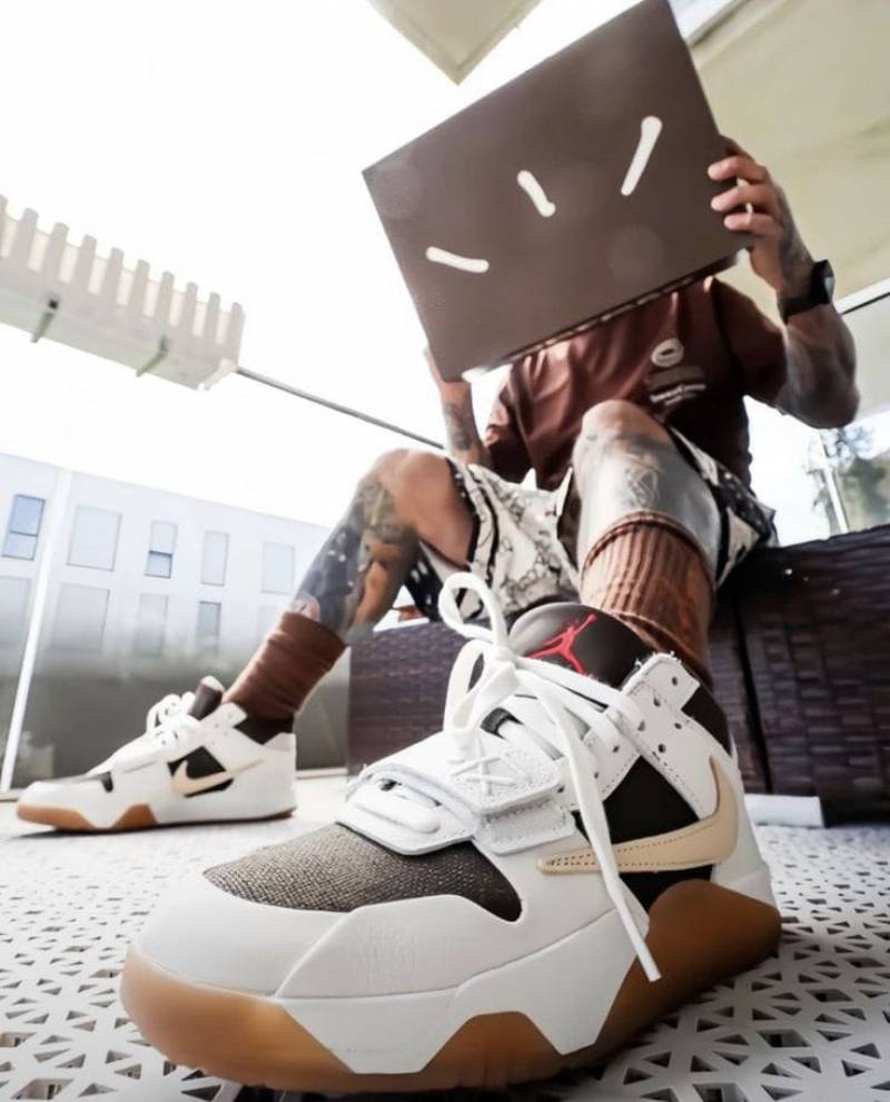 Travis Scott x Air Jordan Jumpman Jack - SAIL