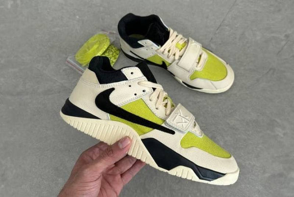 Travis Scott x Jordan Jumpman Jack - Bright Cactus