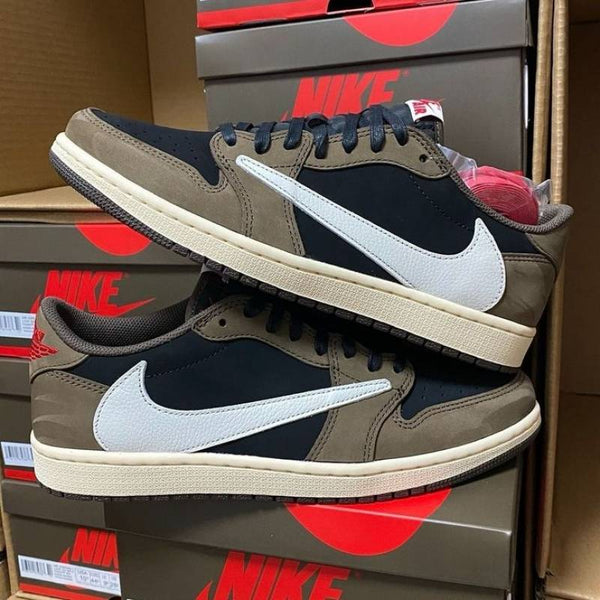 Air Jordan 1 Low X Travis Scott Dark Mocha