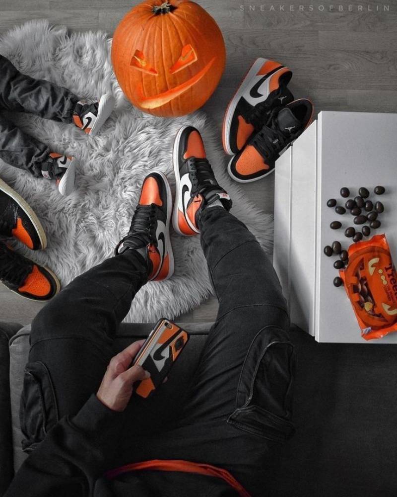Air Jordan 1 Retro High OG Shattered Backboard