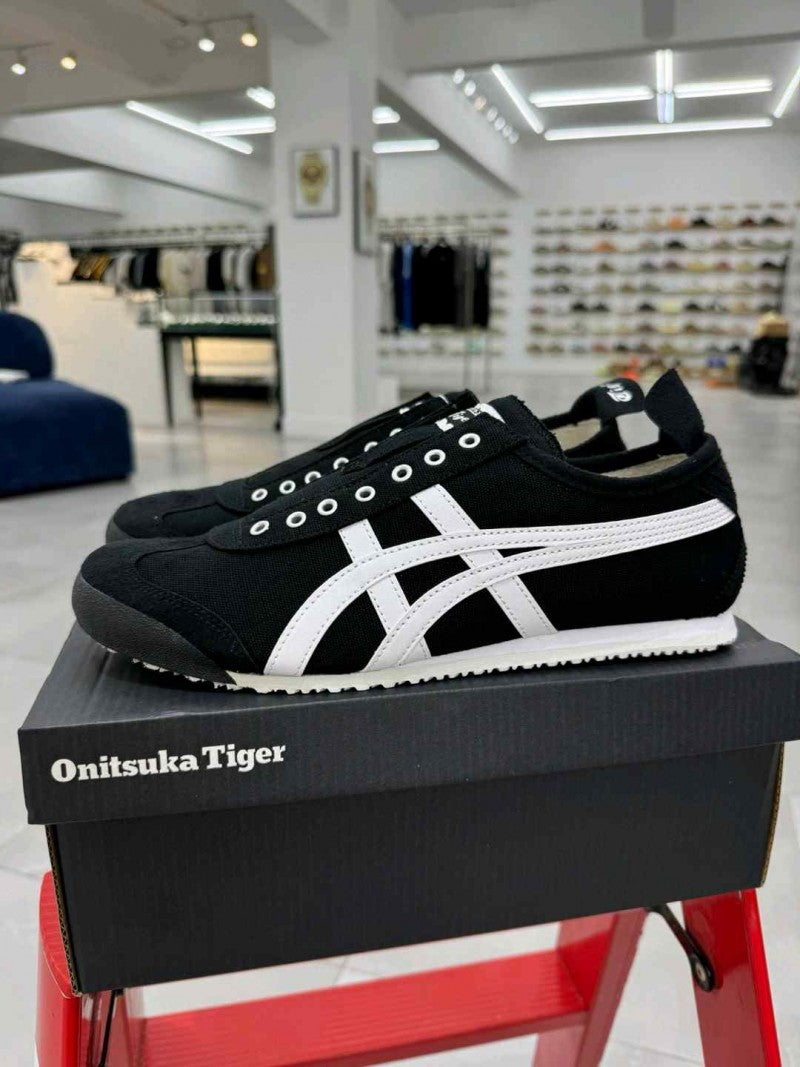 Onitsuka_Tiger_Mexico_66_Slip_On_Black_Putty_Premium_FIX