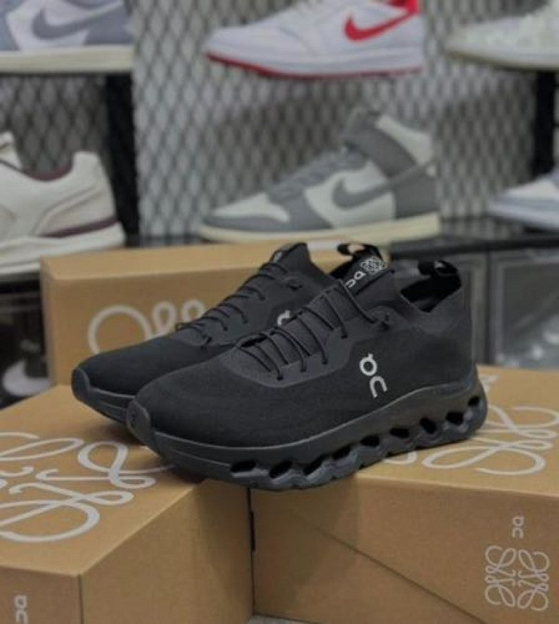 ON CLOUD TILT X LOEWE ALL BLACK