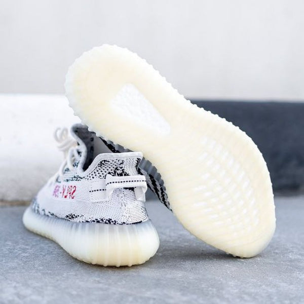 YeeZy Boost V 2 350 Zebra UA BATCH With SPLY Socks STICKER CALENDAR Carry Bag FIX