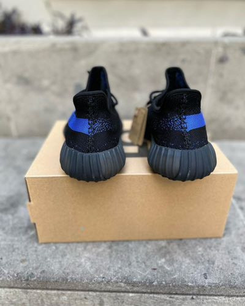 YeeZy Boost V 2 350 Dazzling Blue UA BATCH With SPLY Socks STICKER CALENDAR Carry Bag FIX