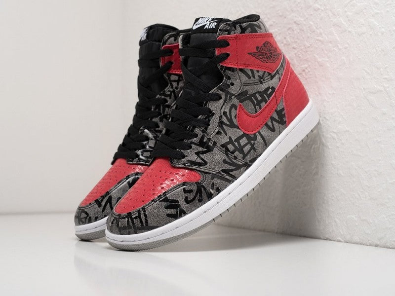 RETRO 1 REBALLLIONER RED WITH OG BOX & BUTTER PAPER