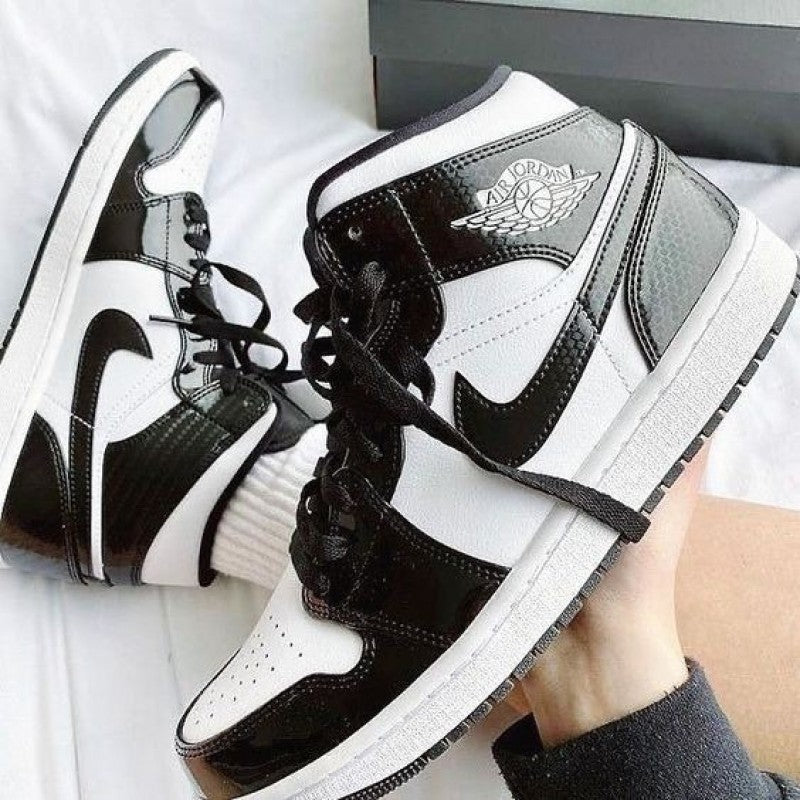JORDAN 1 CARBON FIBER