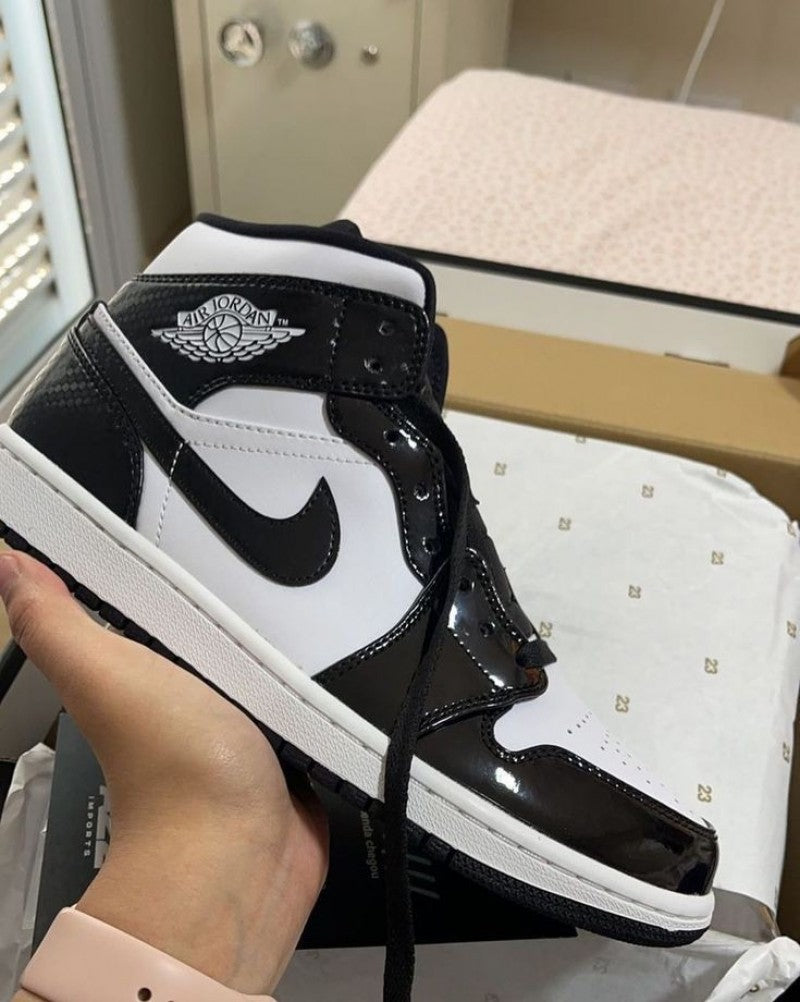 JORDAN 1 CARBON FIBER