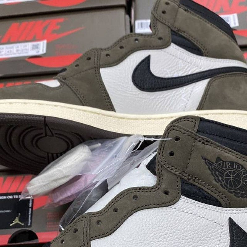 RETRO 1 AIR JORDAN TRAVIS SCOTT