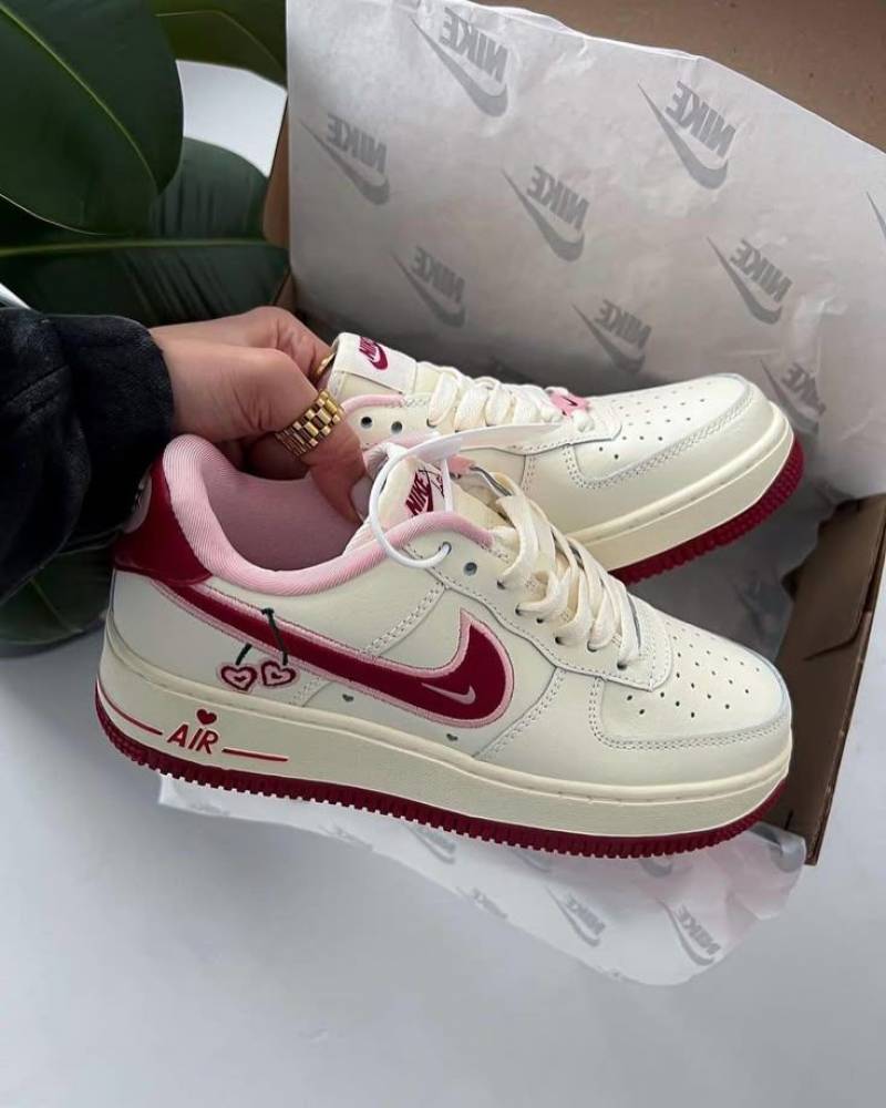 AirForce 1 Low Valantine Day 2023