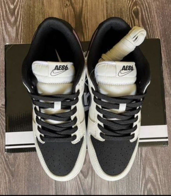 NIK_E SB DUNK LOW TOYOTA AE86