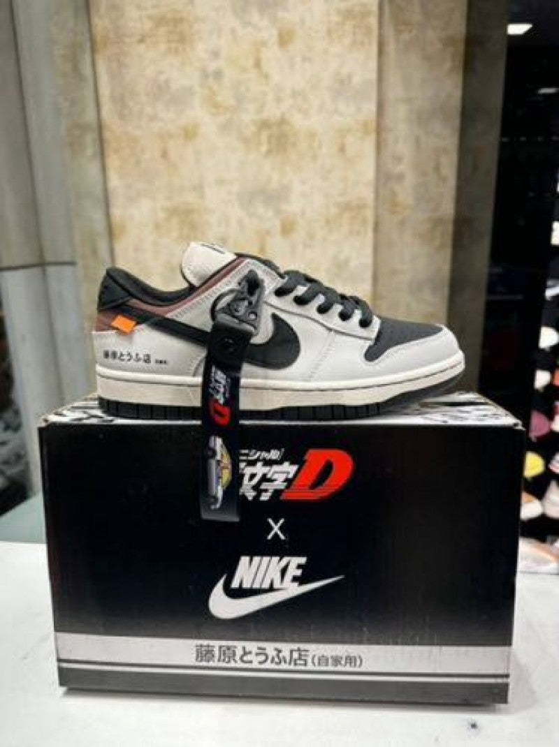 NIK_E SB DUNK LOW TOYOTA AE86