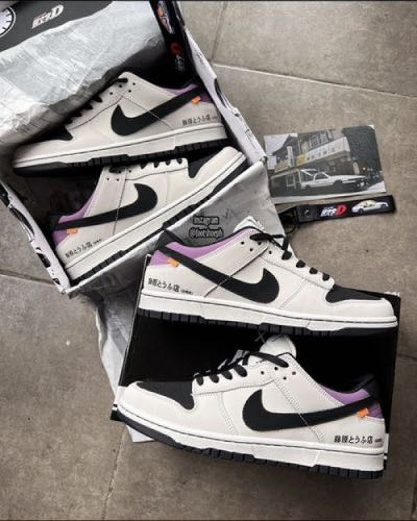 NIK_E SB DUNK LOW TOYOTA AE86