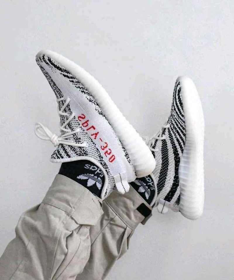 Yeezy 350 Zebra