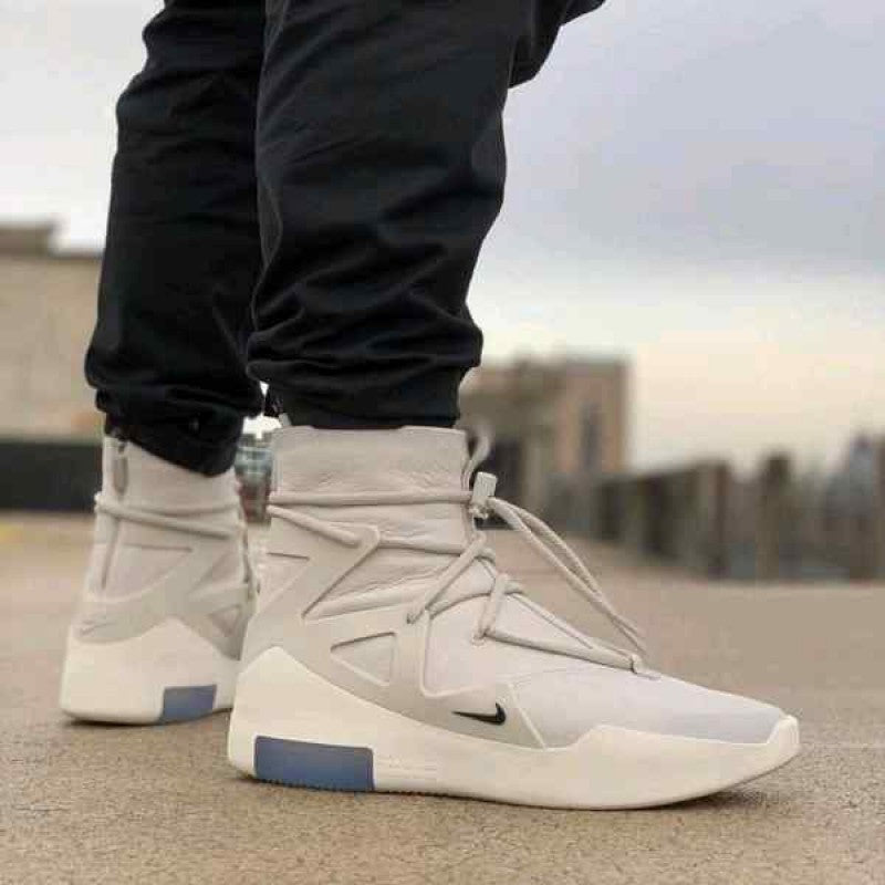 Nik ee Fear Of God full Grey (335