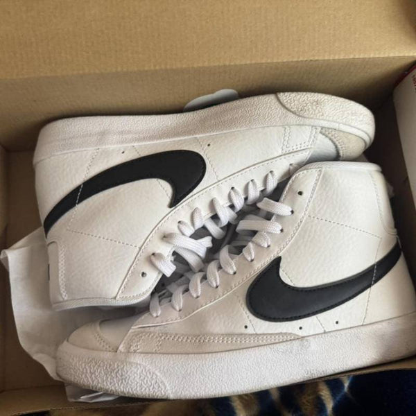 Nik e Blazer Mid 77 Vintage White Black 