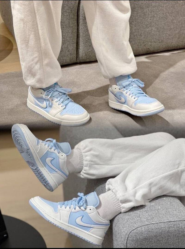 Air Jordan 1 Low SE Reverse Ice Blue
