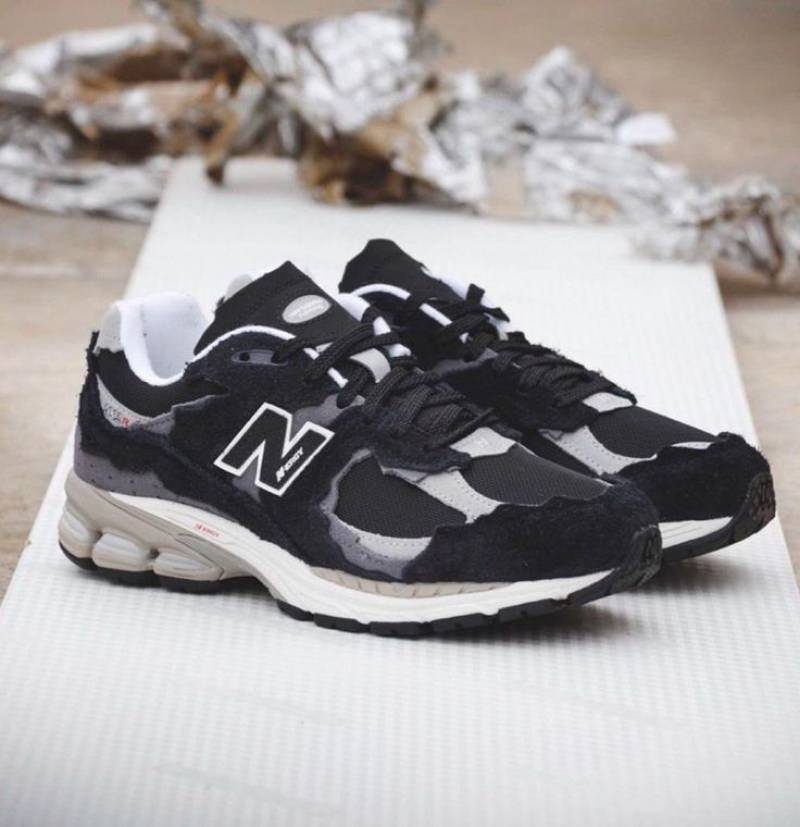 NB 2002R Protection Pack - Black Grey